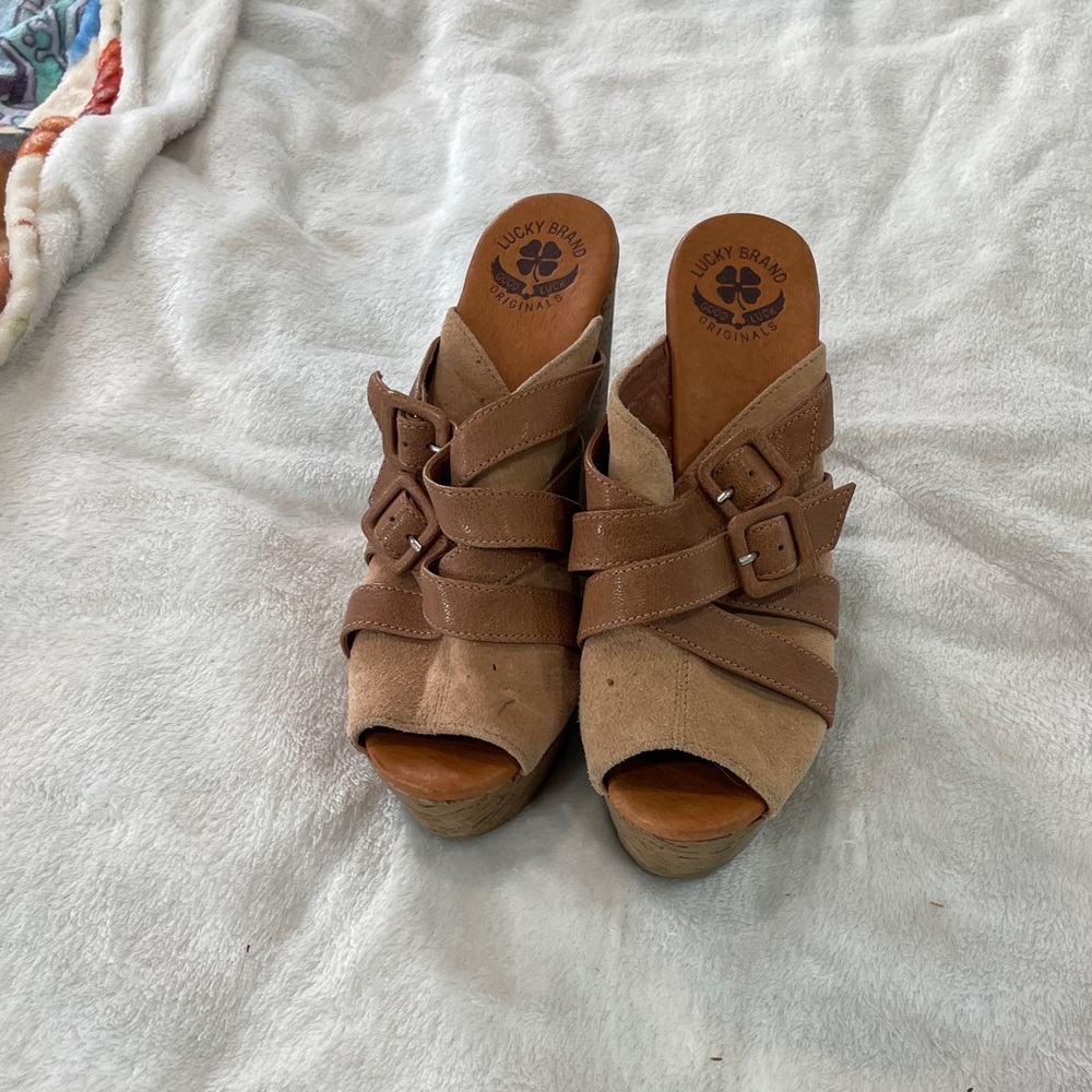 Lucky Brand Beige and Brown Wedge Sandals